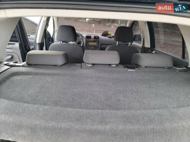 Синий Фольксваген Гольф, объемом двигателя 1.9 л и пробегом 309 тыс. км за 5200 $, фото 14 на Automoto.ua