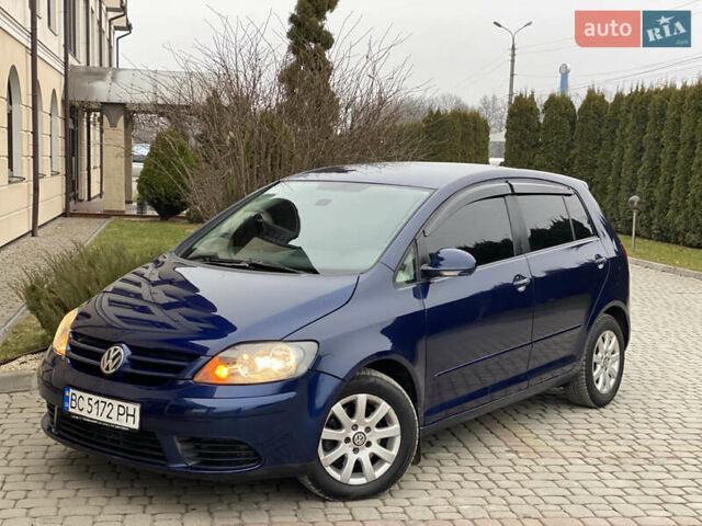 Синий Фольксваген Гольф, объемом двигателя 2 л и пробегом 285 тыс. км за 5450 $, фото 1 на Automoto.ua
