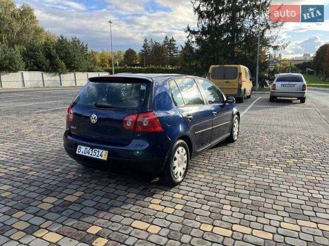 Синий Фольксваген Гольф, объемом двигателя 1.4 л и пробегом 250 тыс. км за 4600 $, фото 9 на Automoto.ua