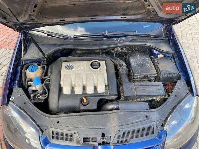 Синий Фольксваген Гольф, объемом двигателя 1.9 л и пробегом 391 тыс. км за 5500 $, фото 12 на Automoto.ua