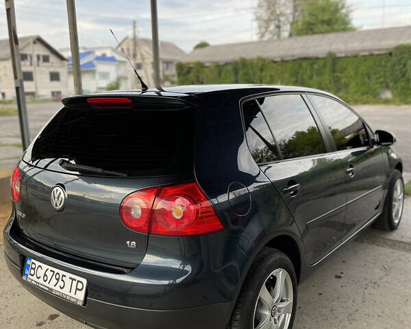 Синий Фольксваген Гольф, объемом двигателя 1.6 л и пробегом 228 тыс. км за 6200 $, фото 6 на Automoto.ua