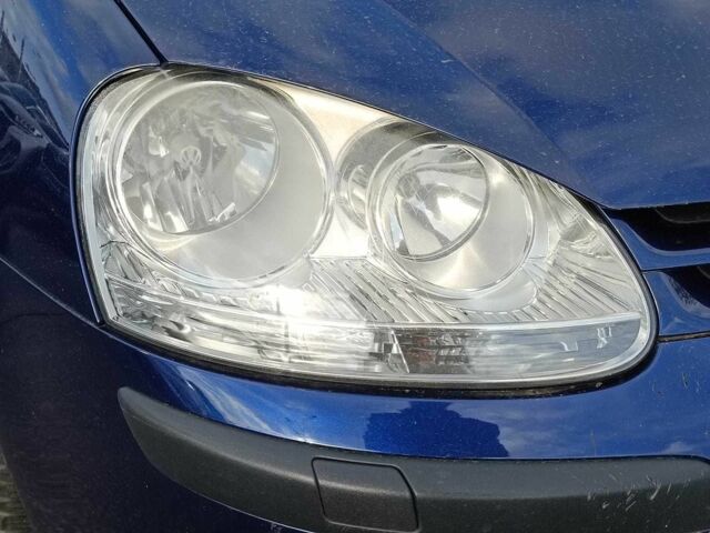 Синий Фольксваген Гольф, объемом двигателя 1.6 л и пробегом 221 тыс. км за 5990 $, фото 3 на Automoto.ua