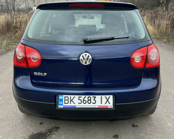 Синій Фольксваген Гольф, об'ємом двигуна 1.39 л та пробігом 180 тис. км за 5750 $, фото 34 на Automoto.ua