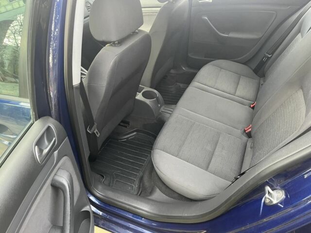 Синій Фольксваген Гольф, об'ємом двигуна 1.6 л та пробігом 212 тис. км за 5200 $, фото 11 на Automoto.ua