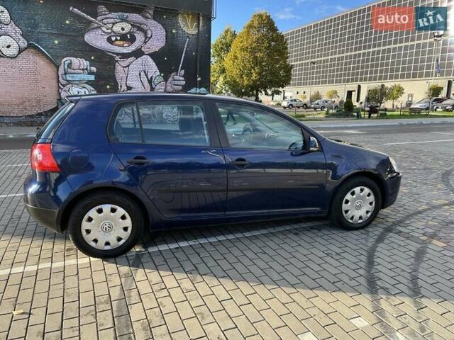 Синий Фольксваген Гольф, объемом двигателя 1.4 л и пробегом 250 тыс. км за 4600 $, фото 17 на Automoto.ua