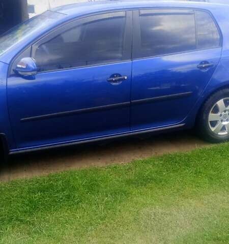 Синий Фольксваген Гольф, объемом двигателя 1.6 л и пробегом 296 тыс. км за 6100 $, фото 1 на Automoto.ua