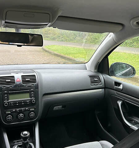 Синий Фольксваген Гольф, объемом двигателя 1.6 л и пробегом 252 тыс. км за 5350 $, фото 22 на Automoto.ua