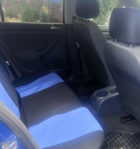 Синий Фольксваген Гольф, объемом двигателя 1.6 л и пробегом 296 тыс. км за 6100 $, фото 3 на Automoto.ua