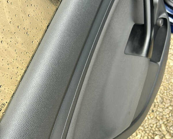 Синій Фольксваген Гольф, об'ємом двигуна 1.9 л та пробігом 289 тис. км за 5600 $, фото 21 на Automoto.ua