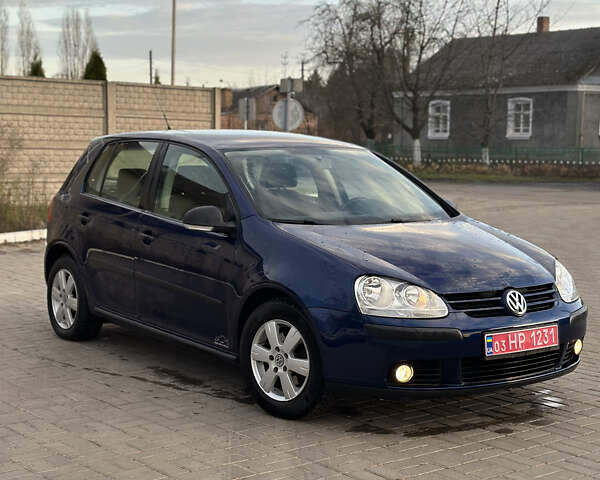 Синий Фольксваген Гольф, объемом двигателя 1.6 л и пробегом 206 тыс. км за 5950 $, фото 64 на Automoto.ua