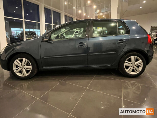 Синий Фольксваген Гольф, объемом двигателя 1.6 л и пробегом 230 тыс. км за 6000 $, фото 3 на Automoto.ua