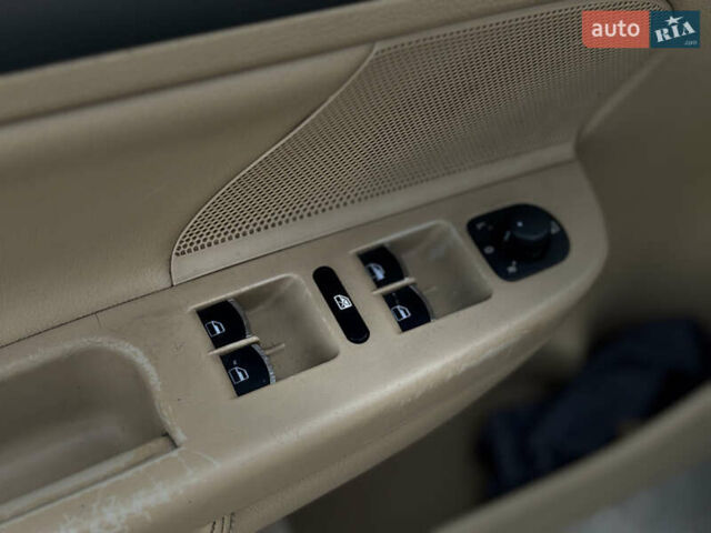 Синий Фольксваген Гольф, объемом двигателя 1.6 л и пробегом 176 тыс. км за 6900 $, фото 20 на Automoto.ua