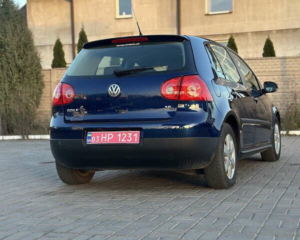 Синий Фольксваген Гольф, объемом двигателя 1.6 л и пробегом 206 тыс. км за 5950 $, фото 50 на Automoto.ua