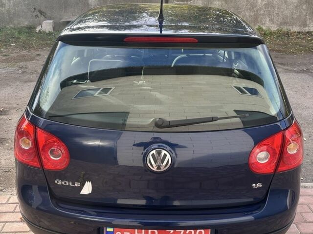 Синий Фольксваген Гольф, объемом двигателя 1.6 л и пробегом 190 тыс. км за 5899 $, фото 5 на Automoto.ua