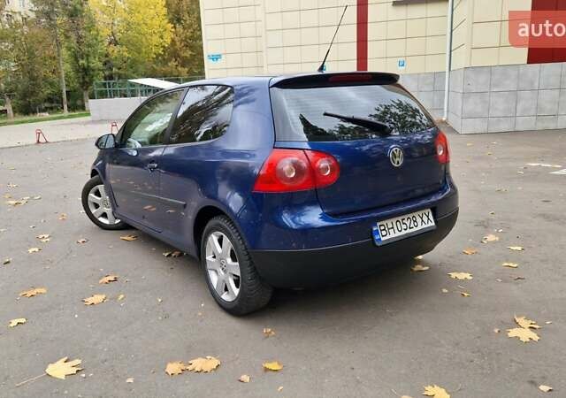 Синий Фольксваген Гольф, объемом двигателя 1.6 л и пробегом 275 тыс. км за 4000 $, фото 6 на Automoto.ua