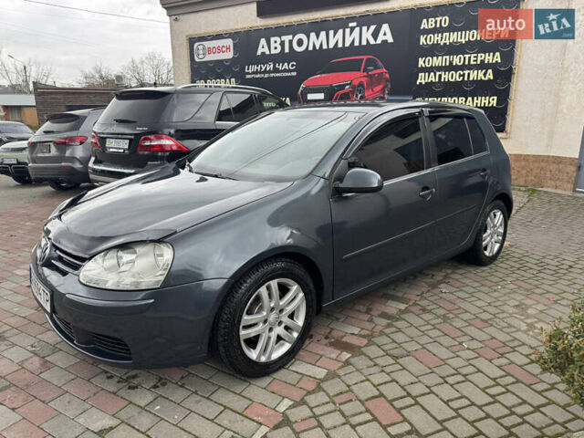Синий Фольксваген Гольф, объемом двигателя 1.39 л и пробегом 261 тыс. км за 4750 $, фото 6 на Automoto.ua