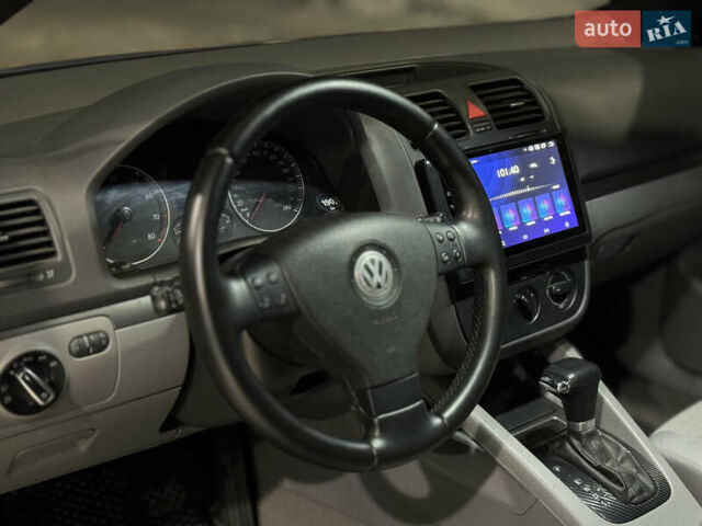 Синий Фольксваген Гольф, объемом двигателя 2 л и пробегом 285 тыс. км за 5700 $, фото 10 на Automoto.ua