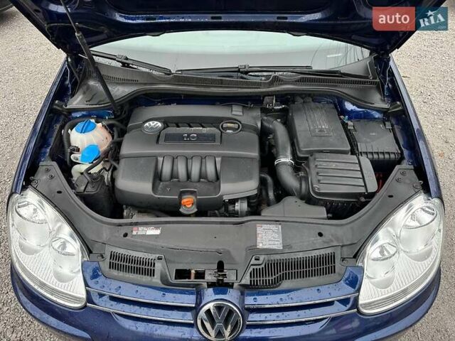 Синій Фольксваген Гольф, об'ємом двигуна 1.6 л та пробігом 200 тис. км за 5799 $, фото 15 на Automoto.ua