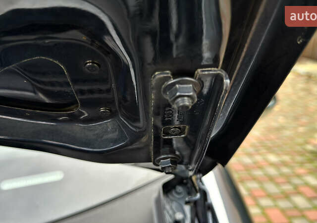 Синий Фольксваген Гольф, объемом двигателя 1.6 л и пробегом 154 тыс. км за 6346 $, фото 93 на Automoto.ua