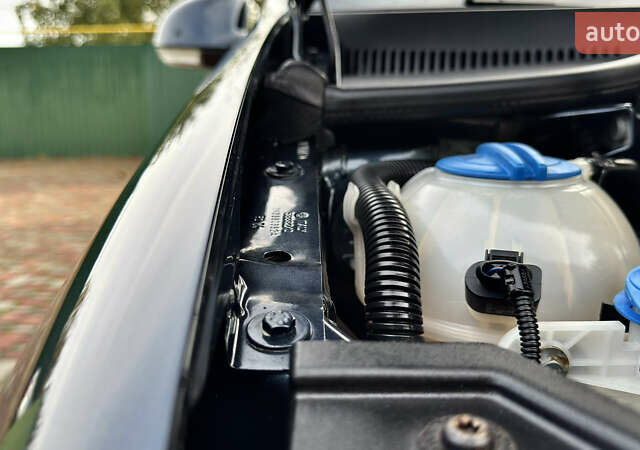 Синий Фольксваген Гольф, объемом двигателя 1.6 л и пробегом 154 тыс. км за 6346 $, фото 91 на Automoto.ua