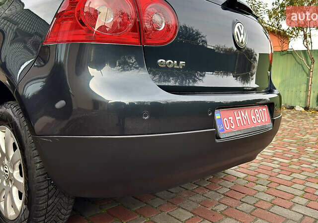 Синий Фольксваген Гольф, объемом двигателя 1.6 л и пробегом 154 тыс. км за 6346 $, фото 23 на Automoto.ua