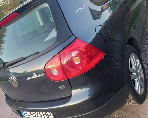 Синий Фольксваген Гольф, объемом двигателя 1.6 л и пробегом 232 тыс. км за 5200 $, фото 3 на Automoto.ua