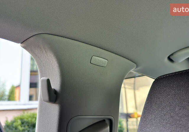 Синий Фольксваген Гольф, объемом двигателя 1.6 л и пробегом 154 тыс. км за 6346 $, фото 70 на Automoto.ua