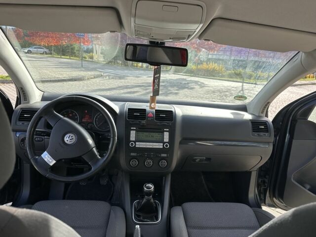 Синий Фольксваген Гольф, объемом двигателя 1.4 л и пробегом 230 тыс. км за 5700 $, фото 8 на Automoto.ua