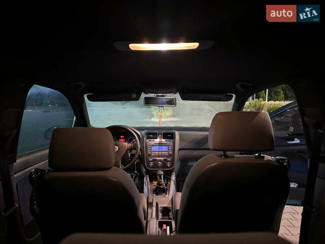 Фольксваген Гольф 2006 в Хмельницком на Automoto.ua Синий Фольксваген Гольф, объемом двигателя 1.99 л и пробегом 250 тыс. км за 5500 $, фото 20 на Automoto.ua