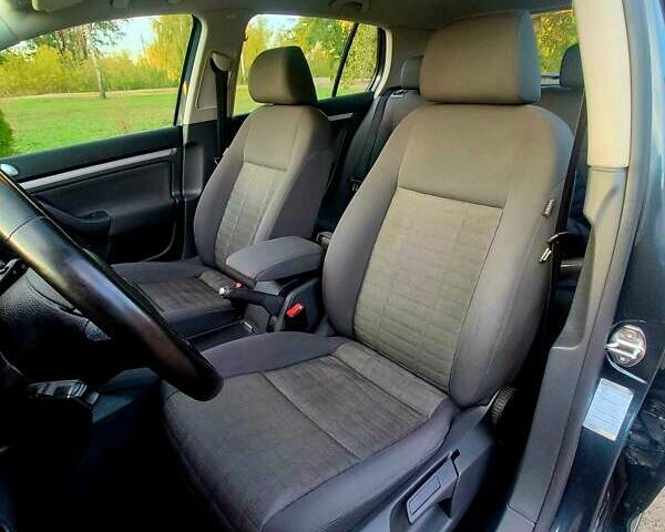 Синий Фольксваген Гольф, объемом двигателя 1.6 л и пробегом 178 тыс. км за 6700 $, фото 11 на Automoto.ua