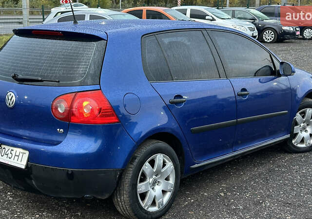 Фольксваген Гольф 2006 в Полтаве на Automoto.ua Синий Фольксваген Гольф, объемом двигателя 1.6 л и пробегом 175 тыс. км за 6400 $, фото 4 на Automoto.ua