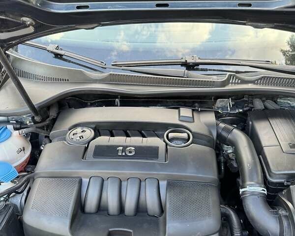 Синий Фольксваген Гольф, объемом двигателя 1.6 л и пробегом 204 тыс. км за 5800 $, фото 12 на Automoto.ua