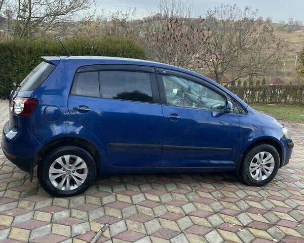 Синий Фольксваген Гольф, объемом двигателя 1.6 л и пробегом 300 тыс. км за 6200 $, фото 13 на Automoto.ua