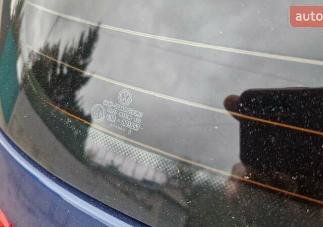 Синий Фольксваген Гольф, объемом двигателя 1.6 л и пробегом 275 тыс. км за 4000 $, фото 13 на Automoto.ua