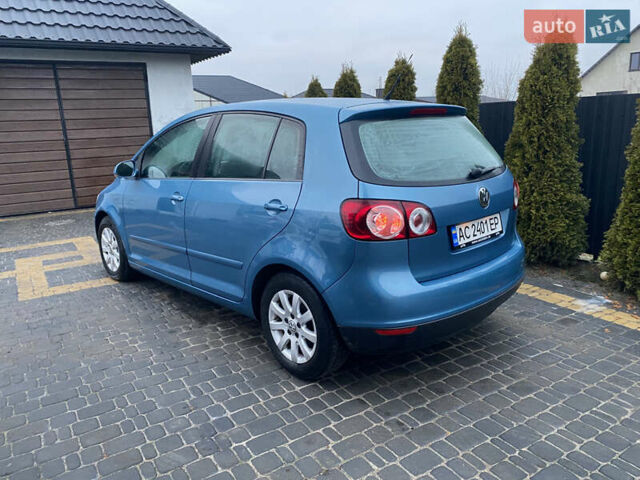 Синий Фольксваген Гольф, объемом двигателя 1.6 л и пробегом 235 тыс. км за 5000 $, фото 2 на Automoto.ua
