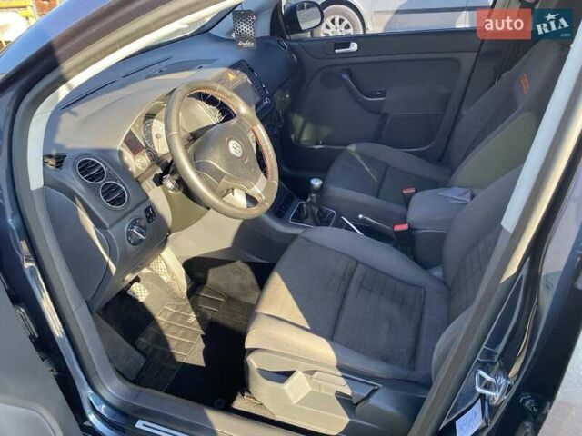 Фольксваген Гольф 2006 в Сваляве на Automoto.ua Синий Фольксваген Гольф, объемом двигателя 1.97 л и пробегом 272 тыс. км за 6500 $, фото 8 на Automoto.ua