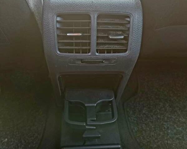 Синий Фольксваген Гольф, объемом двигателя 1.6 л и пробегом 178 тыс. км за 6700 $, фото 18 на Automoto.ua