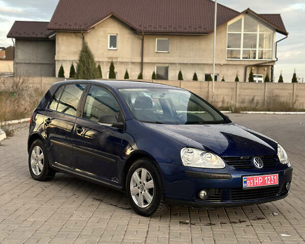 Синий Фольксваген Гольф, объемом двигателя 1.6 л и пробегом 206 тыс. км за 5950 $, фото 77 на Automoto.ua