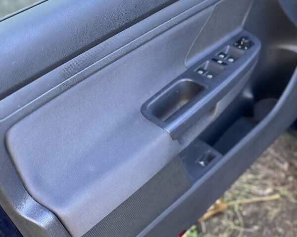 Синий Фольксваген Гольф, объемом двигателя 1.6 л и пробегом 206 тыс. км за 6200 $, фото 31 на Automoto.ua