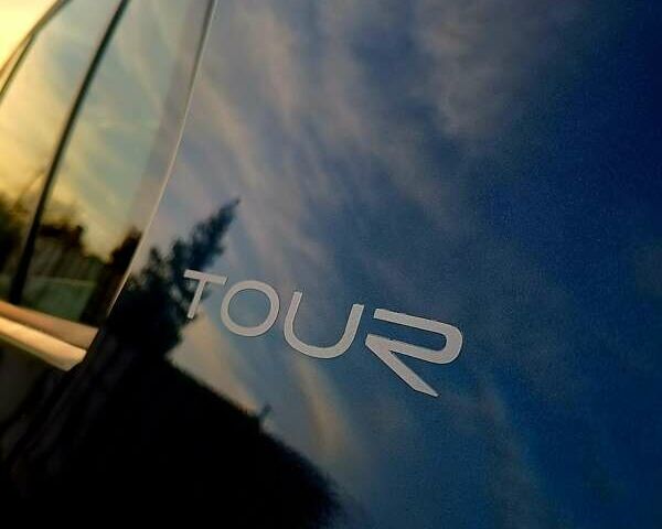 Синий Фольксваген Гольф, объемом двигателя 1.6 л и пробегом 178 тыс. км за 6700 $, фото 2 на Automoto.ua