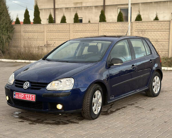 Синий Фольксваген Гольф, объемом двигателя 1.6 л и пробегом 206 тыс. км за 5950 $, фото 72 на Automoto.ua