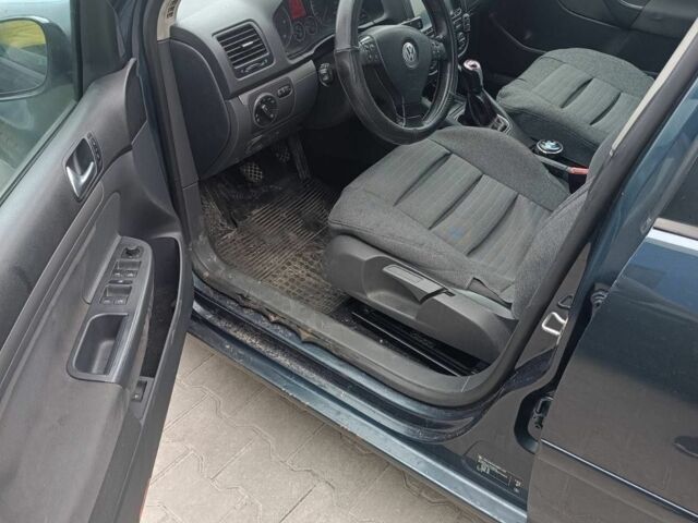 Синий Фольксваген Гольф, объемом двигателя 2 л и пробегом 337 тыс. км за 4500 $, фото 6 на Automoto.ua