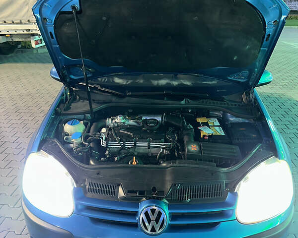 Фольксваген Гольф 2006 в Хмельницком на Automoto.ua Синий Фольксваген Гольф, объемом двигателя 1.99 л и пробегом 250 тыс. км за 5500 $, фото 29 на Automoto.ua