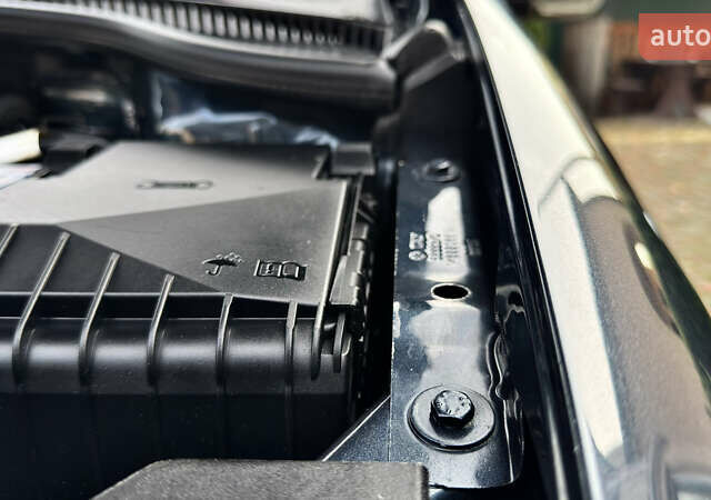 Синий Фольксваген Гольф, объемом двигателя 1.6 л и пробегом 154 тыс. км за 6346 $, фото 90 на Automoto.ua