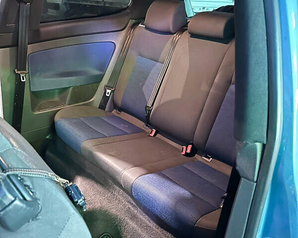 Фольксваген Гольф 2006 в Хмельницком на Automoto.ua Синий Фольксваген Гольф, объемом двигателя 1.99 л и пробегом 250 тыс. км за 5500 $, фото 17 на Automoto.ua