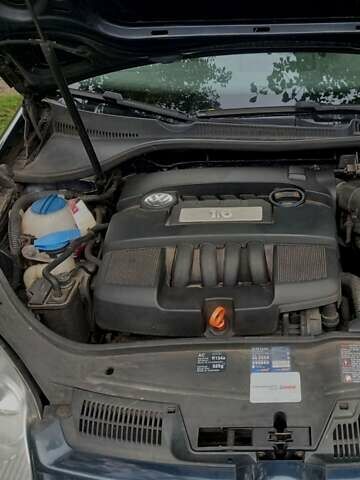 Синий Фольксваген Гольф, объемом двигателя 1.6 л и пробегом 206 тыс. км за 6300 $, фото 46 на Automoto.ua