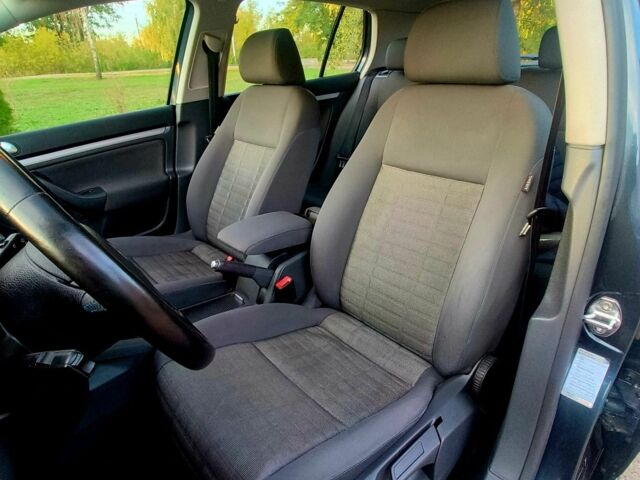 Синий Фольксваген Гольф, объемом двигателя 0 л и пробегом 178 тыс. км за 6700 $, фото 3 на Automoto.ua