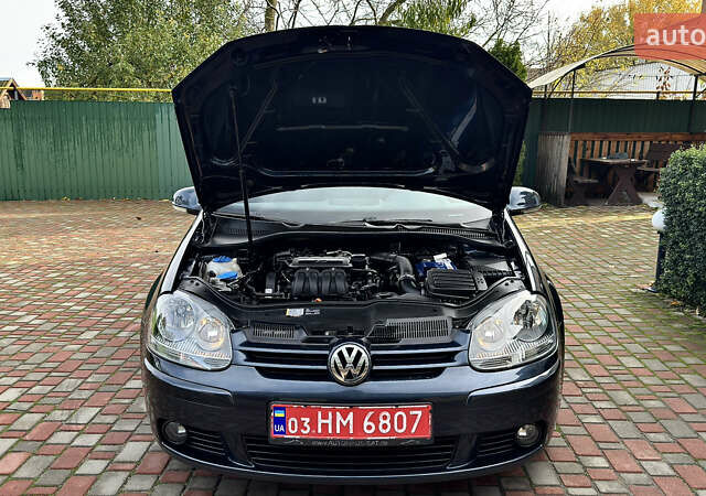 Синий Фольксваген Гольф, объемом двигателя 1.6 л и пробегом 154 тыс. км за 6346 $, фото 84 на Automoto.ua