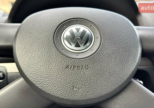 Синий Фольксваген Гольф, объемом двигателя 1.6 л и пробегом 154 тыс. км за 6346 $, фото 47 на Automoto.ua