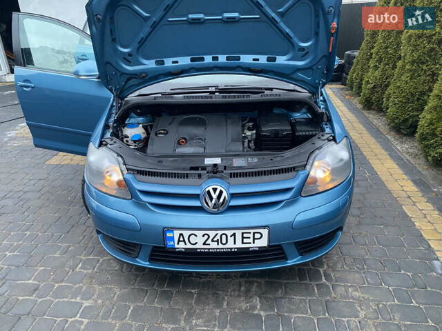 Синий Фольксваген Гольф, объемом двигателя 1.6 л и пробегом 235 тыс. км за 5000 $, фото 11 на Automoto.ua
